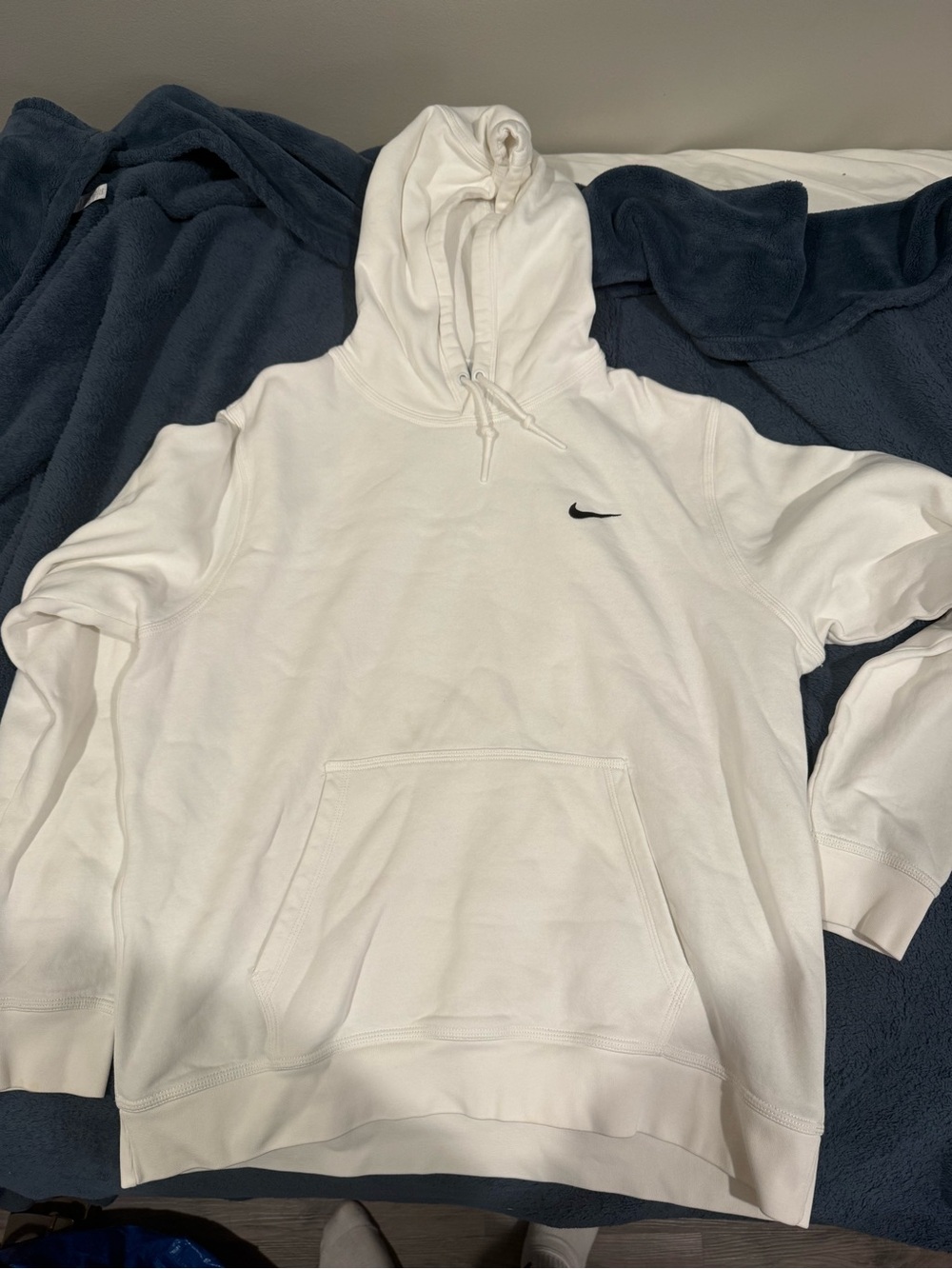 Nike White Men's Hoodie with Black Swoosh
